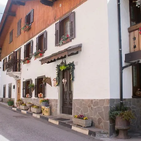 Una Finestra Sulle Dolomiti Apartman